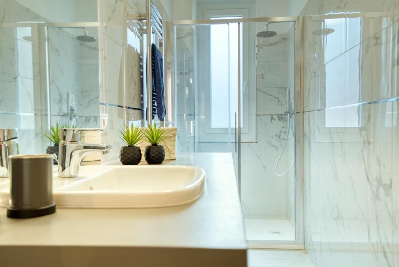 Caseospitali - Casa Janas, Elegante Trilocale Per 5 In Zona Centrale มิลาน ภายนอก รูปภาพ