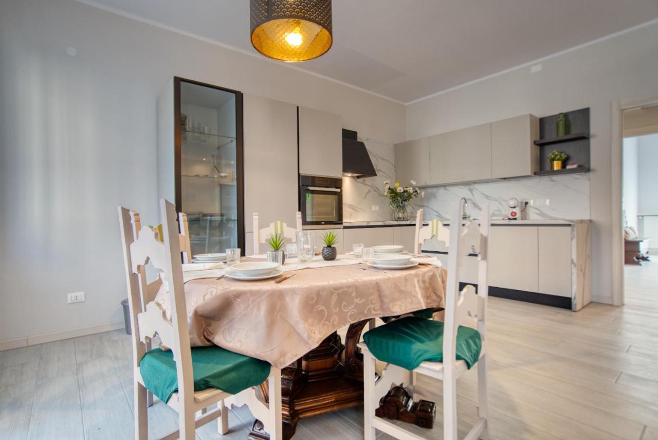 Caseospitali - Casa Janas, Elegante Trilocale Per 5 In Zona Centrale มิลาน ภายนอก รูปภาพ